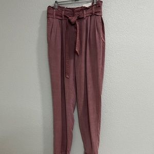 NWOT  American Eagle Highest Rise Paperbag Waist Pants